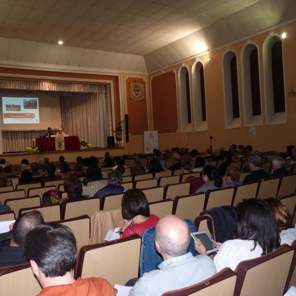 Conferencia de Luis Ventura y eucaristía