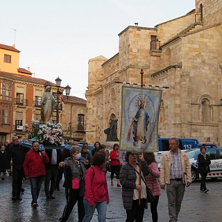 Caminamos con María, Reina de La Paz