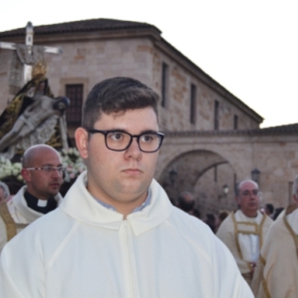 Procesión de Nuestra Madre coronada