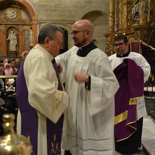 Ordenación de Antonio Vela