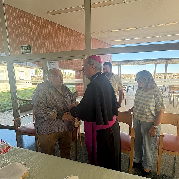 Fernando Valera culmina en Alba cinco días de visita pastoral, escucha y esperanza