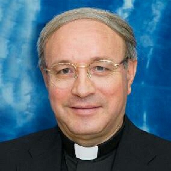 El sacerdote Juan Luis Martín, renueva su cargo en la Conferencia Episcopal