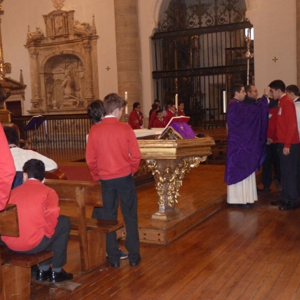 Alumnos del Seminario y Siervas de San José