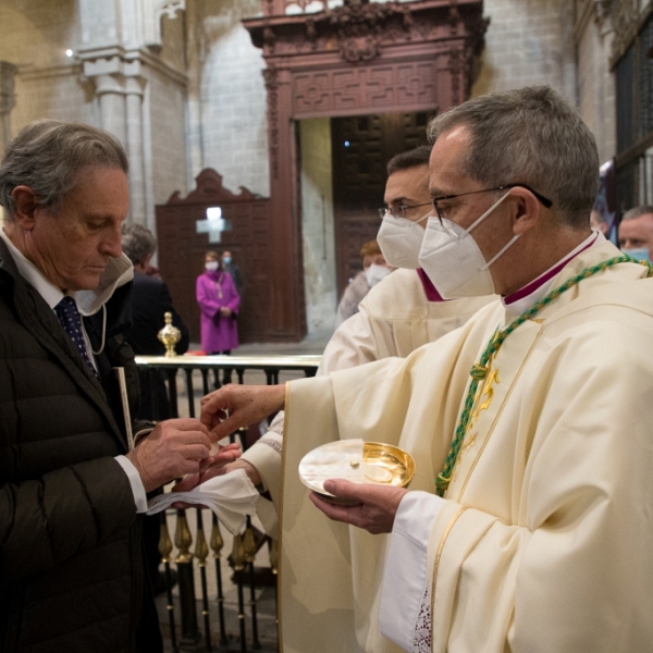 Ordenación y toma de posesión de don Fernando