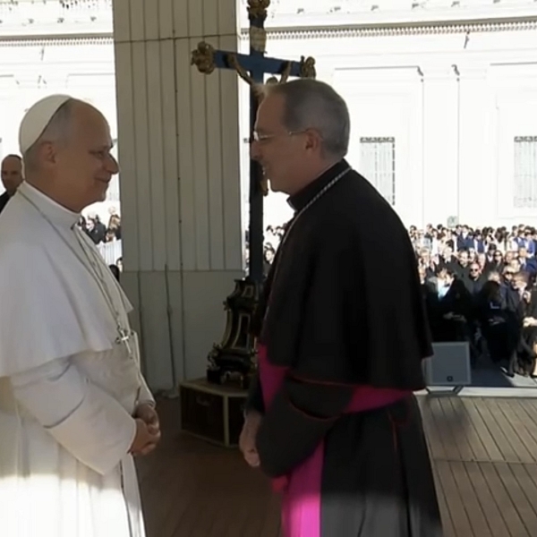 Audiencia general y besamanos con el Santo Padre