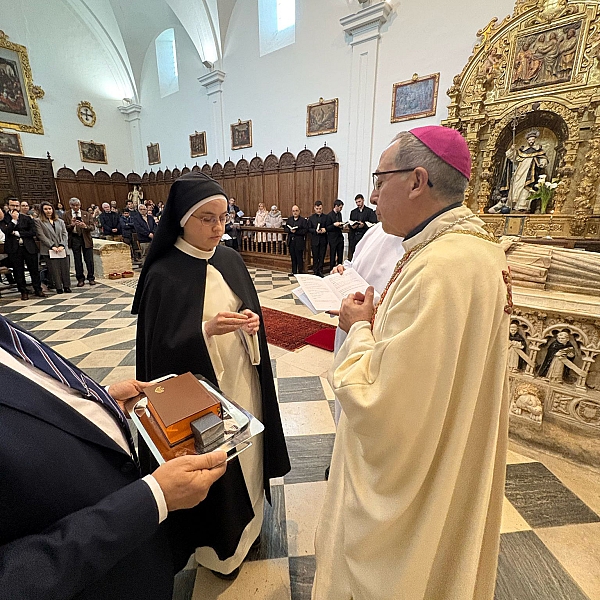 Profesión solemne Sor Eva María de la Soledad, OP