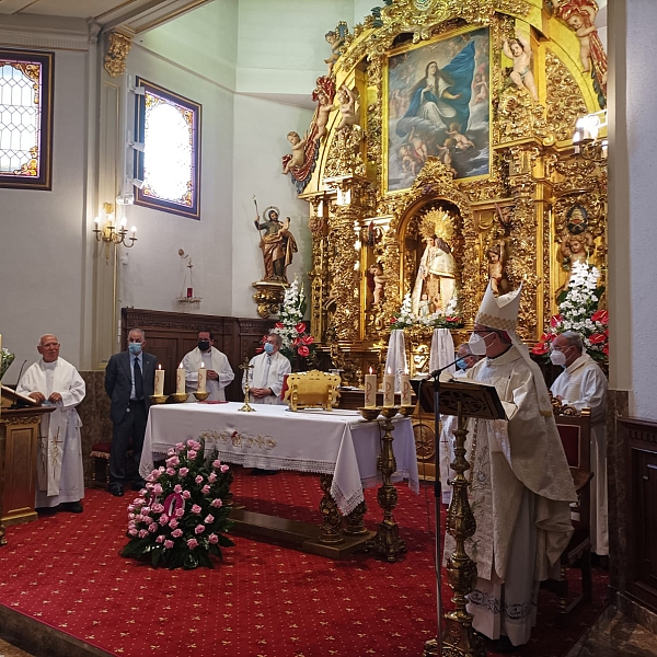 El obispo celebra el 50º aniversario de las Hermanitas