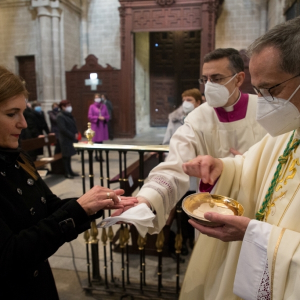 Ordenación y toma de posesión de don Fernando