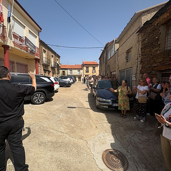 Fernando Valera culmina en Alba cinco días de visita pastoral, escucha y esperanza