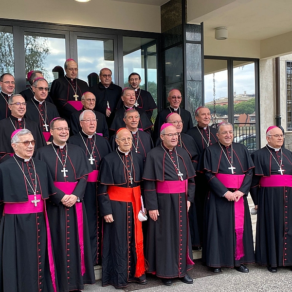 Monseñor Valera finaliza su estancia en Roma