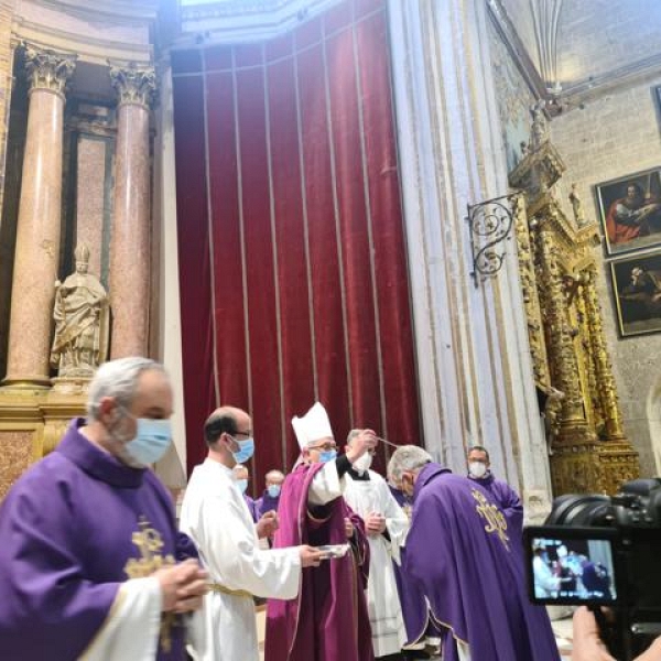 Miércoles de ceniza en la catedral