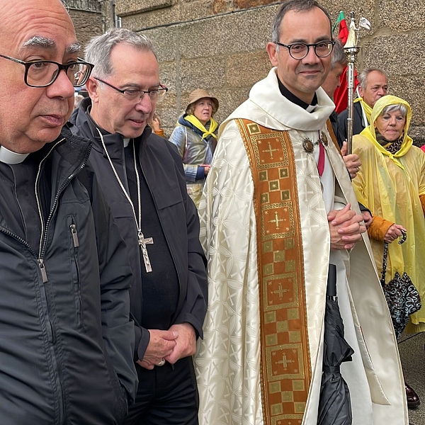 Medio millar de zamoranos en Santiago acompañando a la Virgen de la Concha