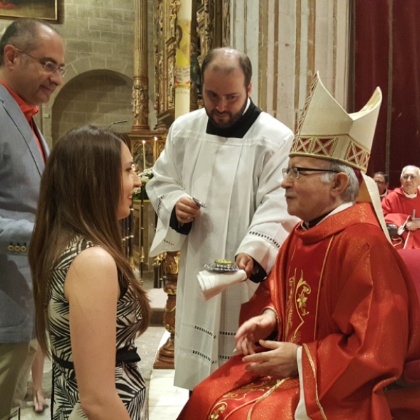 Vigilia de Pentecostés y confirmaciones de adultos