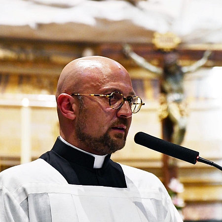 D. Héctor Galán Calvo, párroco in solidum moderador de Ntra. Sra. de Lourdes
