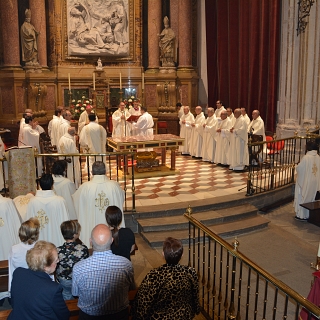 La diócesis inicia el curso con la celebración del rito de la dedicación del altar de la catedral