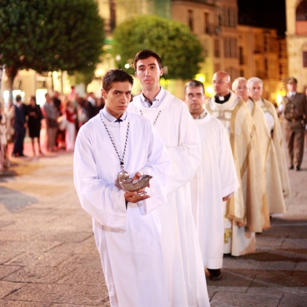 Procesión de Nuestra Madre coronada