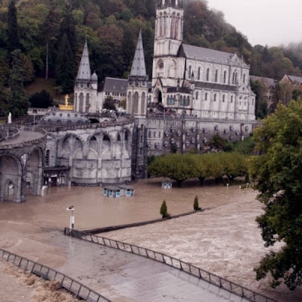 Tremendas inundaciones que ha sufrido Lourdes el pasado fin de semana