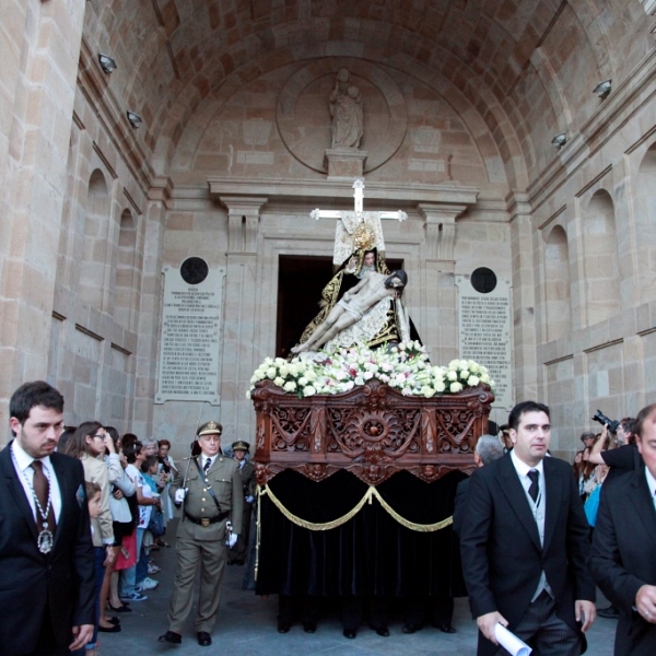 Procesión de Nuestra Madre coronada