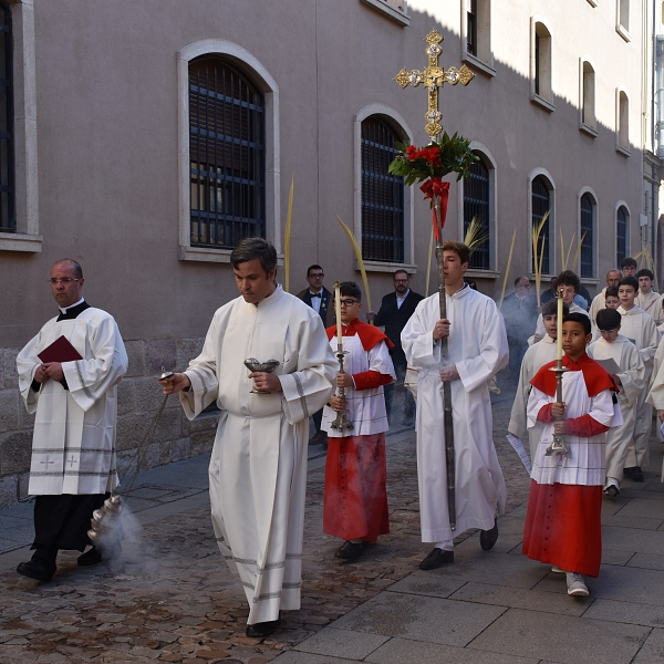 El obispo, Fernando Valera llama a Zamora a entrar en la Semana Santa con esperanza y caridad