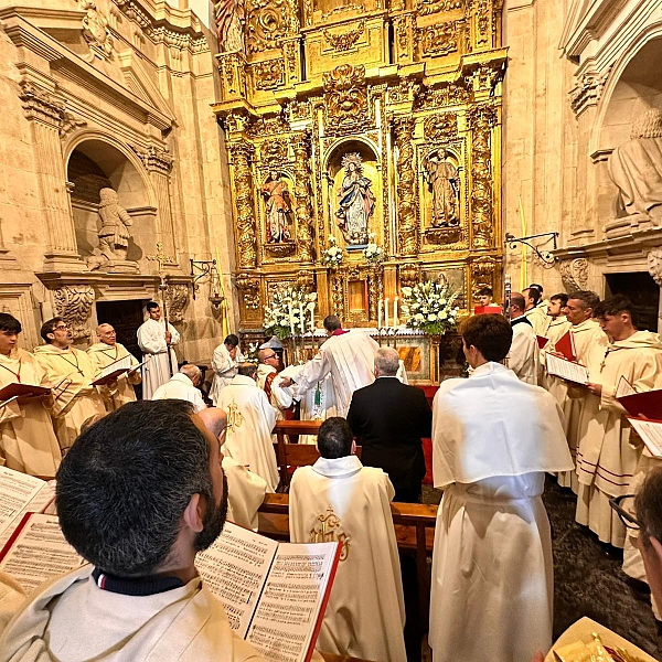 La Iglesia de Zamora culmina el Triduo Pascual con la alegría de la Resurrección