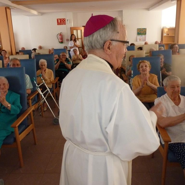 Unción de enfermos en la Residencia de Villarrín