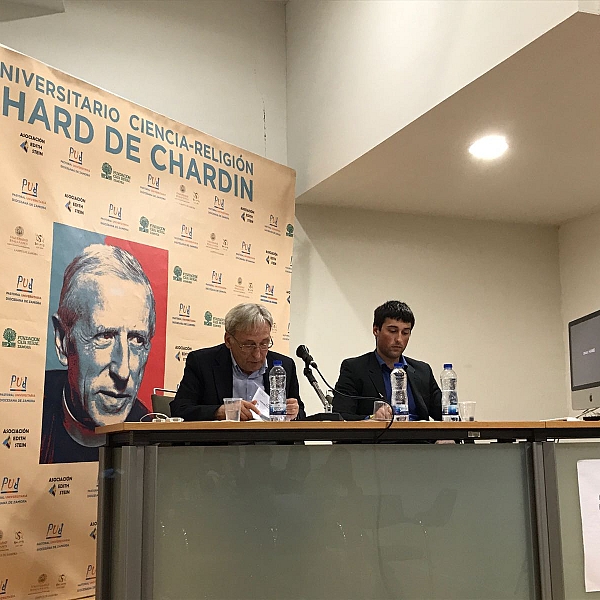 Seminario sobre Cosmogénesis