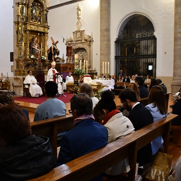 Zamora abre un nuevo faro de oración en la Capilla de Adoración Perpetua