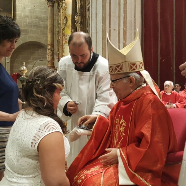 Vigilia de Pentecostés y confirmaciones de adultos