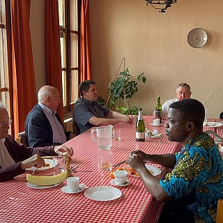 La actual casa del obispo se convierte en la primera casa de convivencia sacerdotal
