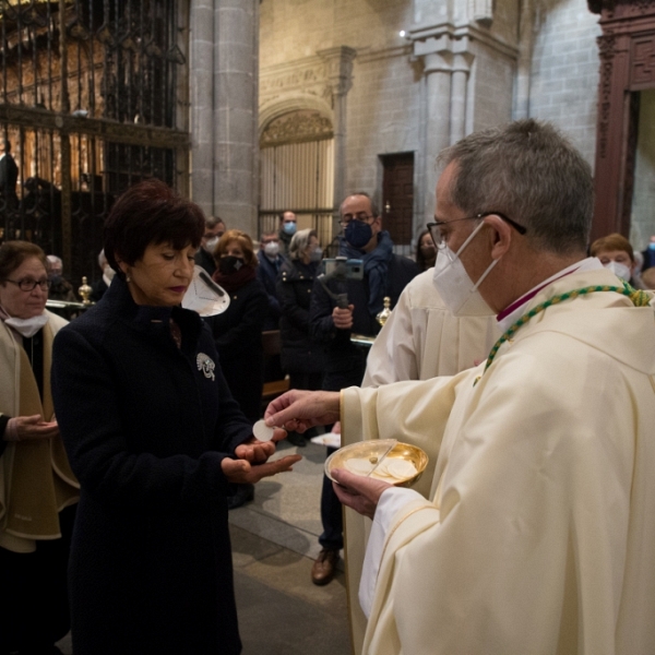 Ordenación y toma de posesión de don Fernando