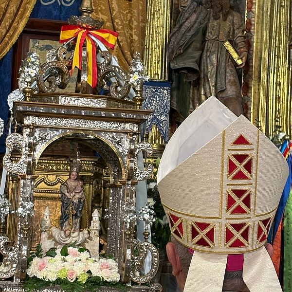 Benavente celebra la Veguilla con una llamada a ser bálsamo y esperanza