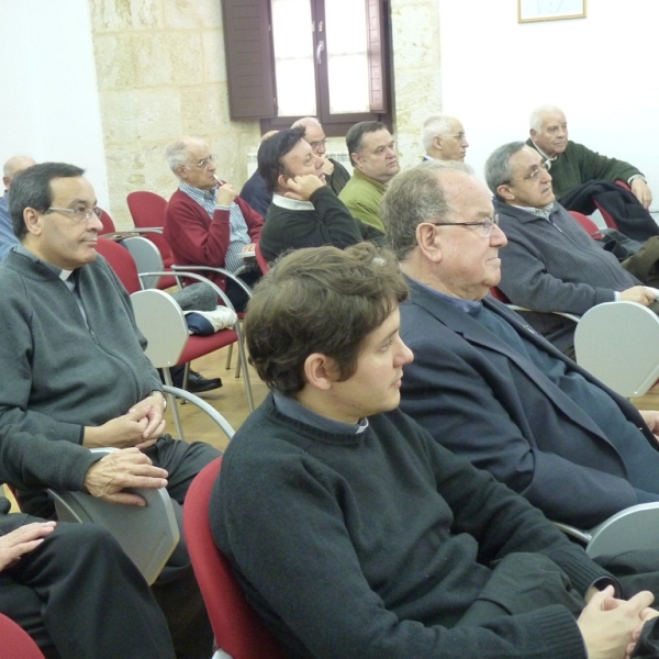 Conferencia de Don Julián López: “La liturgia como fuente de vida espiritual en la vida de los sacer