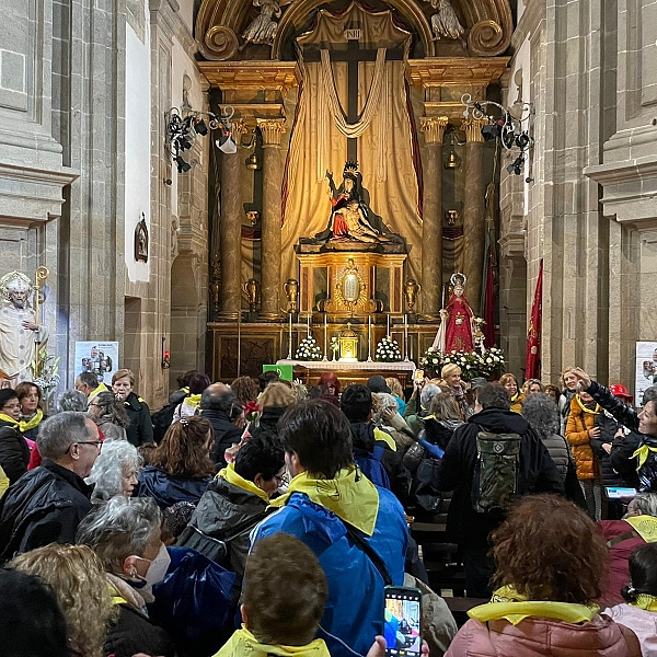 Medio millar de zamoranos en Santiago acompañando a la Virgen de la Concha