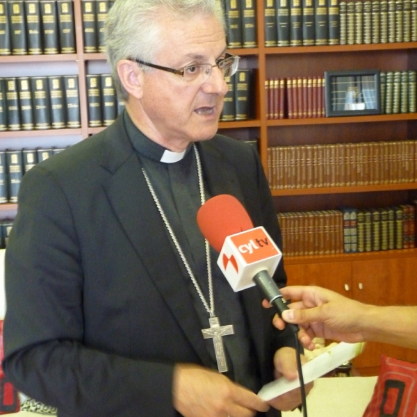 Entrevista a mons. Vives