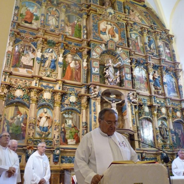 Eucaristía y unción en la iglesia de Villarrín