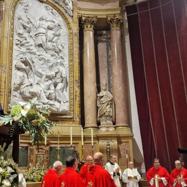 Las heridas de Cristo están en su cuerpo, las de María en su corazón