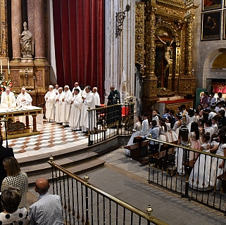 El Corpus transforma las calles de Zamora en un altar de fe