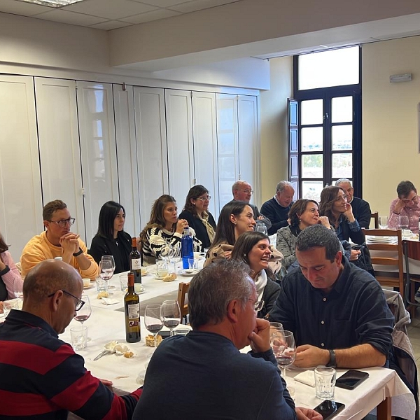 Profesores de religión celebran un día de formación y convivencia con sus compañeros jubilados