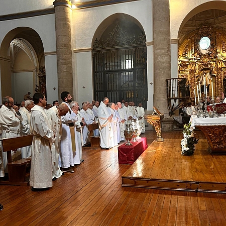 El obispo, Fernando Valera, invita a rezar por los sacerdotes que atraviesan momentos de crisis
