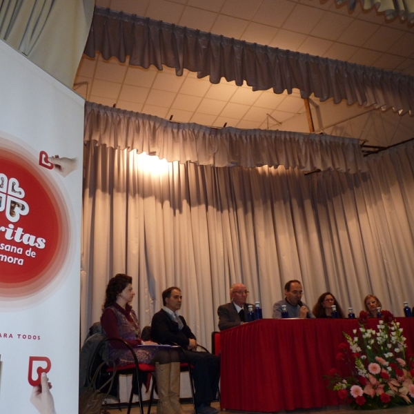 25 aniversario de Proyecto Hombre. Mesa redonda 