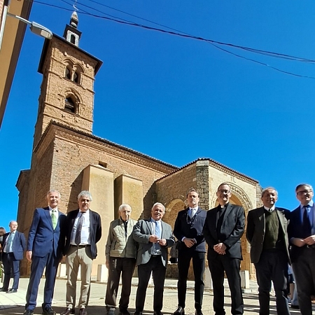 La torre de la iglesia de Castroverde recupera su esplendor