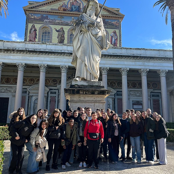 Cerca de cien alumnos de Religión de Zamora participan en un viaje formativo a Roma