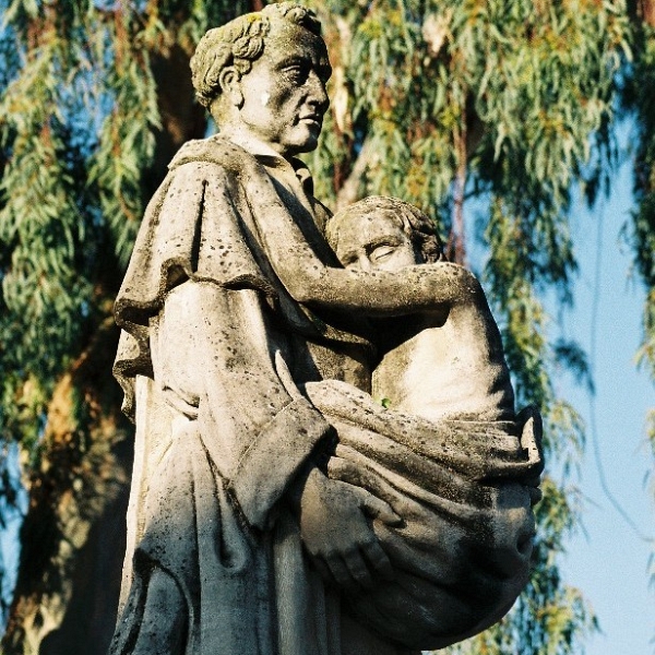 Estatua en el convento de Escalaceli