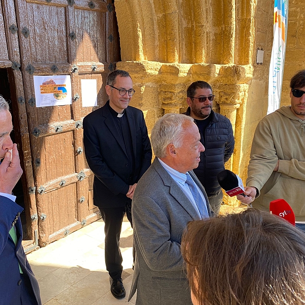 La torre de la iglesia de Castroverde recupera su esplendor