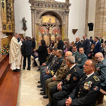 Misa en honor de la Virgen del Pilar, patrona de la Guardia Civil