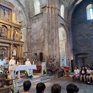 El obispo preside la eucaristía del Campamento AZEMUR