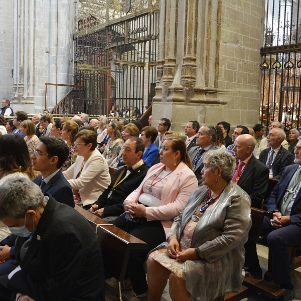 Un Corpus que dejó pequeña la Catedral