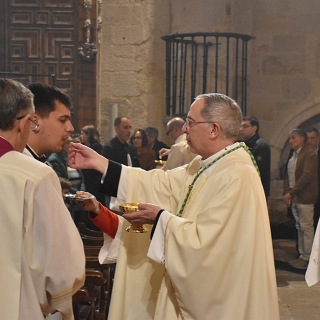 La Iglesia de Zamora culmina el Triduo Pascual con la alegría de la Resurrección