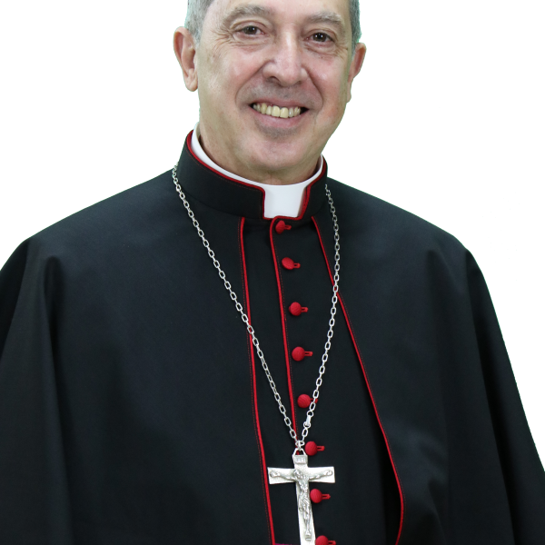 Fernando Valera, obispo de Zamora, firma nuevos nombramientos pastorales