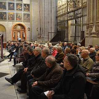 El obispo centra su primera meditación cuaresmal en la espiritualidad de la Pasión